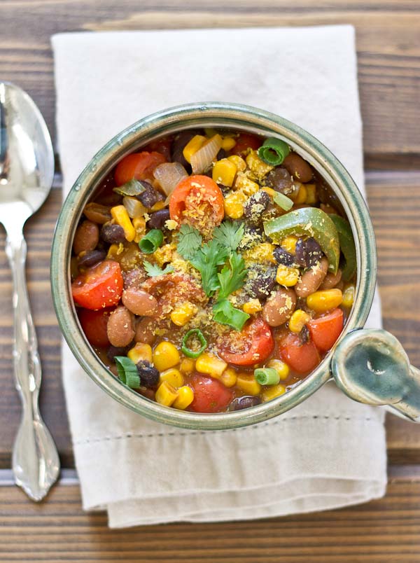 Southwestern Bean Soup: All it is are some beans, veggies, vegetable broth, and spices. The combinations of the flavors work so nicely together to give you a fresh, flavorful taste with a kick. Your taste buds will be begging for another bite!